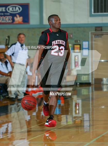 Thumbnail 3 in McKinleyville vs Cosumnes Oaks (Run with the Pack) photogallery.