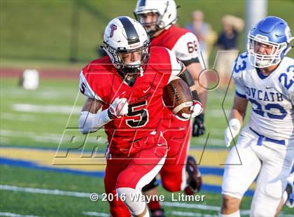 Thumbnail 3 in Covington Catholic vs Oak Hills (Crosstown Showdown) photogallery.