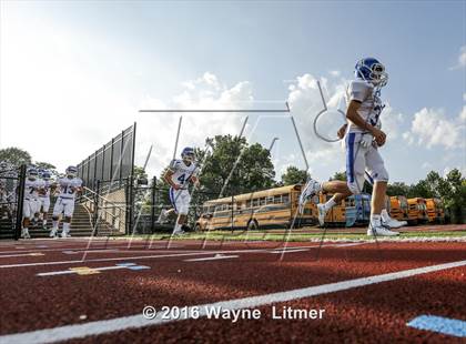 Thumbnail 1 in Covington Catholic vs Oak Hills (Crosstown Showdown) photogallery.