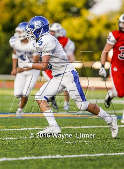 Thumbnail 3 in Covington Catholic vs Oak Hills (Crosstown Showdown) photogallery.