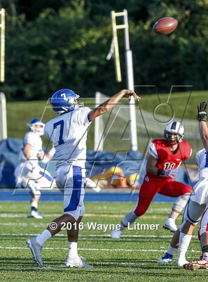 Thumbnail 1 in Covington Catholic vs Oak Hills (Crosstown Showdown) photogallery.