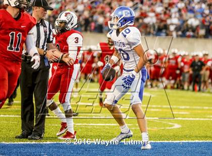 Thumbnail 1 in Covington Catholic vs Oak Hills (Crosstown Showdown) photogallery.