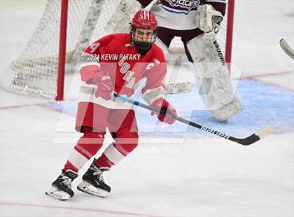 Thumbnail 3 in BBD [Brookfield/Bethel/Danbury] vs. Conard (CIAC DIII Final) photogallery.