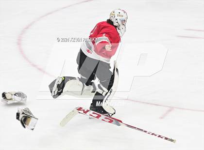 Thumbnail 2 in BBD [Brookfield/Bethel/Danbury] vs. Conard (CIAC DIII Final) photogallery.