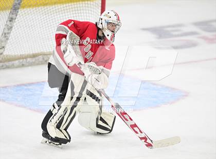 Thumbnail 1 in BBD [Brookfield/Bethel/Danbury] vs. Conard (CIAC DIII Final) photogallery.