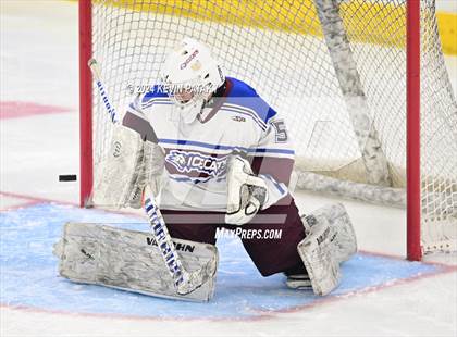 Thumbnail 2 in BBD [Brookfield/Bethel/Danbury] vs. Conard (CIAC DIII Final) photogallery.