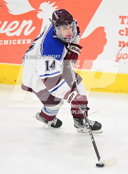 Thumbnail 3 in BBD [Brookfield/Bethel/Danbury] vs. Conard (CIAC DIII Final) photogallery.