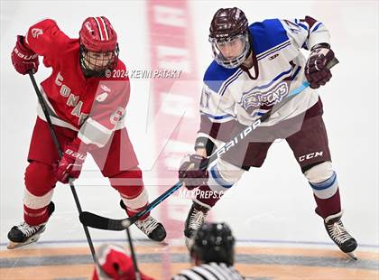Thumbnail 1 in BBD [Brookfield/Bethel/Danbury] vs. Conard (CIAC DIII Final) photogallery.