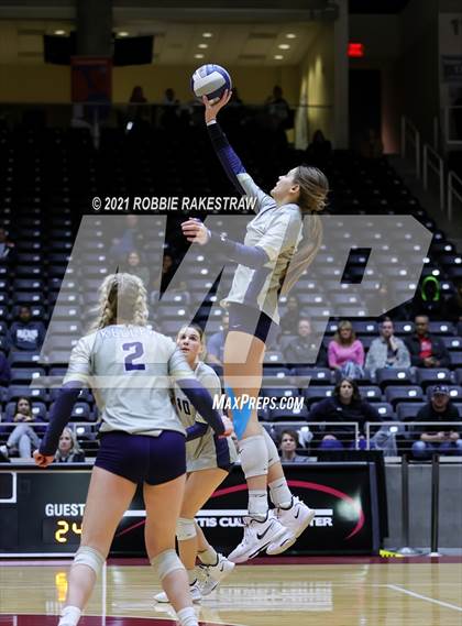 Thumbnail 2 in Keller vs. Ridge Point (UIL Volleyball 6A Semifinals) photogallery.