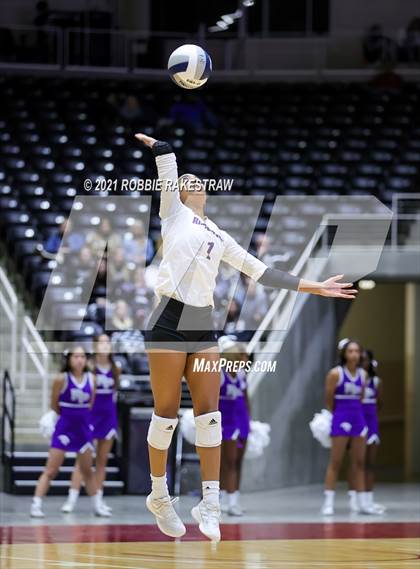 Thumbnail 2 in Keller vs. Ridge Point (UIL Volleyball 6A Semifinals) photogallery.