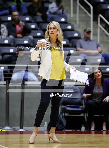 Thumbnail 2 in Keller vs. Ridge Point (UIL Volleyball 6A Semifinals) photogallery.