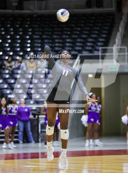 Thumbnail 2 in Keller vs. Ridge Point (UIL Volleyball 6A Semifinals) photogallery.