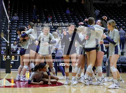 Thumbnail 1 in Keller vs. Ridge Point (UIL Volleyball 6A Semifinals) photogallery.