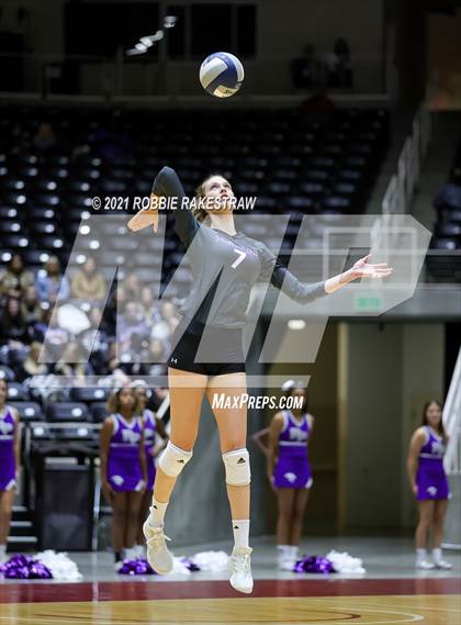 Thumbnail 3 in Keller vs. Ridge Point (UIL Volleyball 6A Semifinals) photogallery.