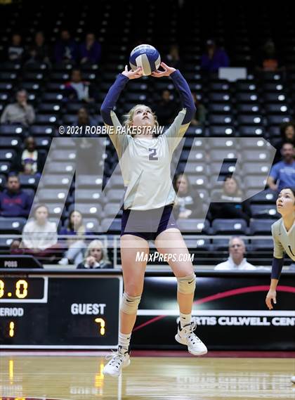 Thumbnail 2 in Keller vs. Ridge Point (UIL Volleyball 6A Semifinals) photogallery.