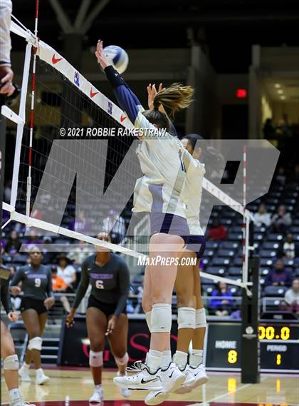 Thumbnail 3 in Keller vs. Ridge Point (UIL Volleyball 6A Semifinals) photogallery.