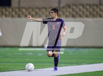 Thumbnail 2 in Seven Lakes vs. Plano (UIL 6A Boys Soccer State Semifinal) photogallery.