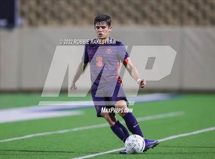 Thumbnail 2 in Seven Lakes vs. Plano (UIL 6A Boys Soccer State Semifinal) photogallery.