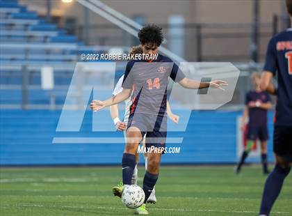 Thumbnail 2 in Seven Lakes vs. Plano (UIL 6A Boys Soccer State Semifinal) photogallery.