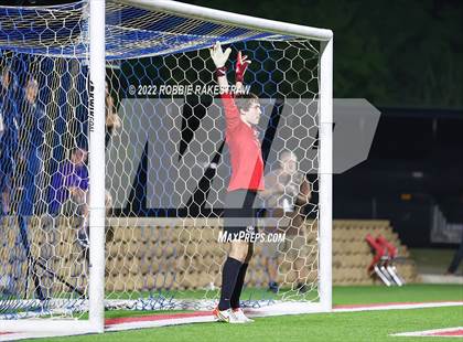 Thumbnail 2 in Seven Lakes vs. Plano (UIL 6A Boys Soccer State Semifinal) photogallery.