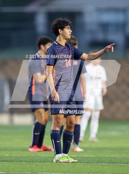 Thumbnail 2 in Seven Lakes vs. Plano (UIL 6A Boys Soccer State Semifinal) photogallery.