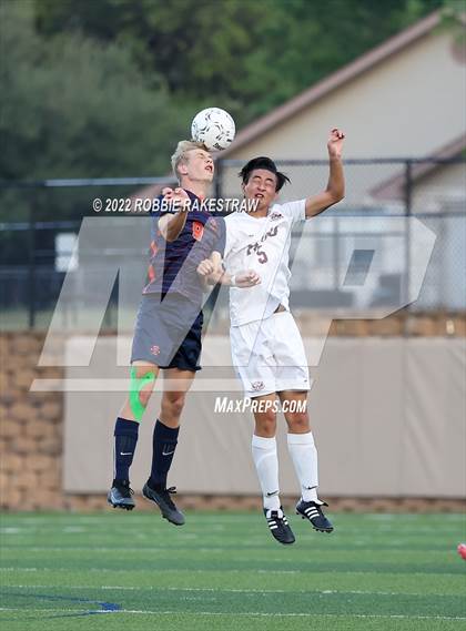 Thumbnail 2 in Seven Lakes vs. Plano (UIL 6A Boys Soccer State Semifinal) photogallery.
