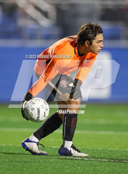 Thumbnail 1 in Seven Lakes vs. Plano (UIL 6A Boys Soccer State Semifinal) photogallery.