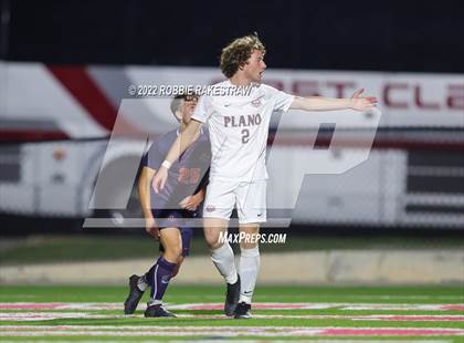 Thumbnail 1 in Seven Lakes vs. Plano (UIL 6A Boys Soccer State Semifinal) photogallery.