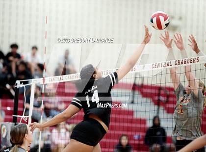 Thumbnail 1 in Fossil Ridge vs Keller Central photogallery.