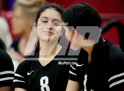 Thumbnail 2 in Fossil Ridge vs Keller Central photogallery.