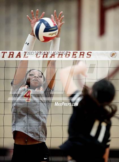 Thumbnail 3 in Fossil Ridge vs Keller Central photogallery.