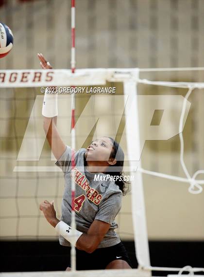 Thumbnail 1 in Fossil Ridge vs Keller Central photogallery.