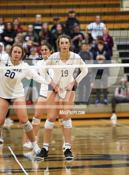 Thumbnail 1 in Dakota vs L'Anse Creuse North (MHSAA District Semifinal) photogallery.