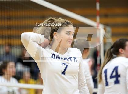 Thumbnail 2 in Dakota vs L'Anse Creuse North (MHSAA District Semifinal) photogallery.