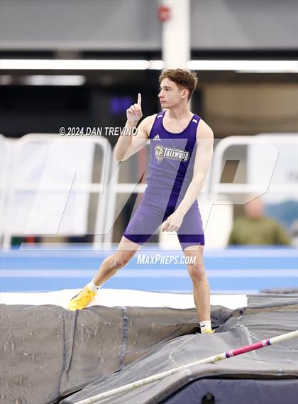 Thumbnail 3 in VHSL State Championship - Class 5 (Pole Vault) photogallery.