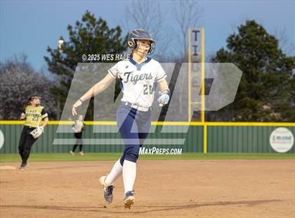 Thumbnail 2 in Dyersburg @ Arlington photogallery.
