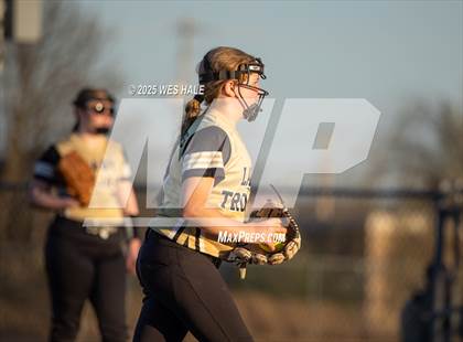 Thumbnail 3 in Dyersburg @ Arlington photogallery.