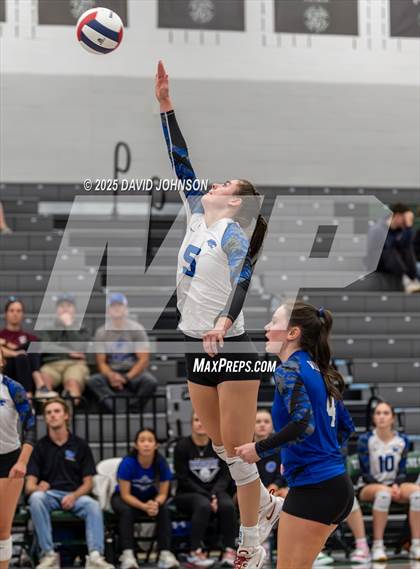 Thumbnail 1 in Fruita Monument @ Fossil Ridge photogallery.