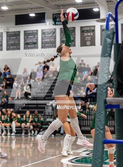 Thumbnail 2 in Fruita Monument @ Fossil Ridge photogallery.