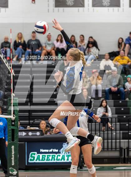 Thumbnail 2 in Fruita Monument @ Fossil Ridge photogallery.