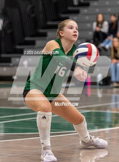 Thumbnail 2 in Fruita Monument @ Fossil Ridge photogallery.