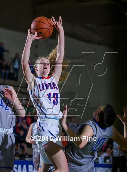 Thumbnail 3 in Livonia vs. Westhill (NYSPHSAA Class B Final) photogallery.