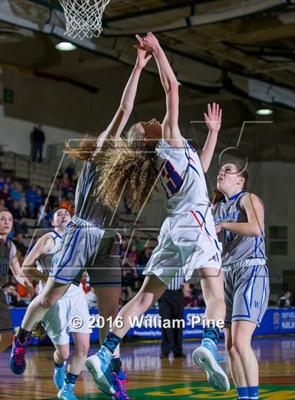 Thumbnail 1 in Livonia vs. Westhill (NYSPHSAA Class B Final) photogallery.