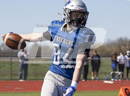 Thumbnail 3 in Madison @ Freeburg photogallery.
