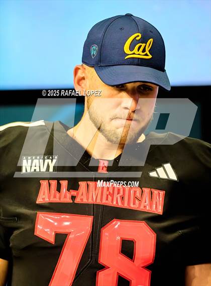 Thumbnail 3 in Navy All-American Bowl photogallery.