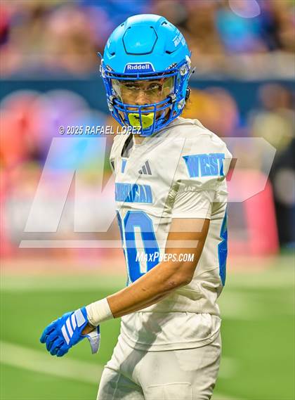 Thumbnail 3 in Navy All-American Bowl photogallery.