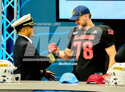 Thumbnail 1 in Navy All-American Bowl photogallery.