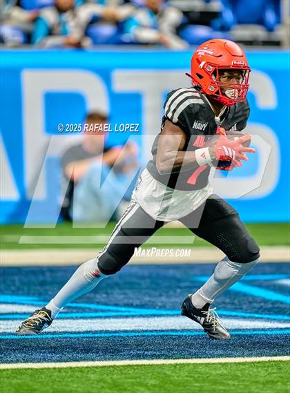 Thumbnail 3 in Navy All-American Bowl photogallery.