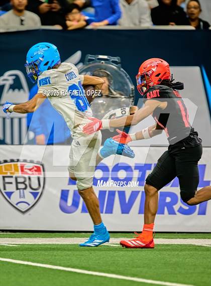 Thumbnail 3 in Navy All-American Bowl photogallery.