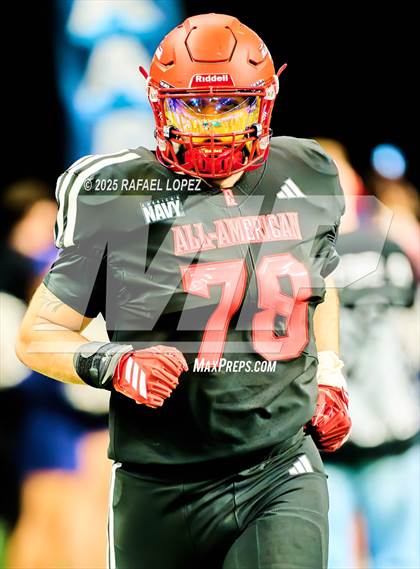 Thumbnail 3 in Navy All-American Bowl photogallery.